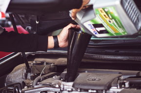 Getriebeölspülung-Aktion in der Werkstatt Hiebaum